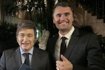 Foto de Milei se compar con el activista asesinado Charlie Kirk