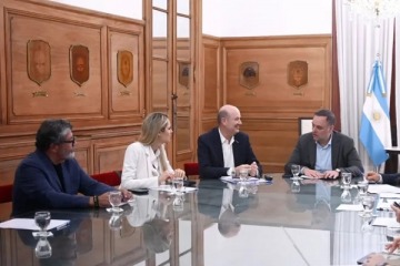 Foto de ltima reunin del Consejo de Mayo antes de las sesiones extraordinarias en el Congreso