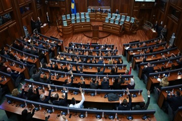 Foto de Kosovo disolvi� su parlamento por tercera vez en 15 meses y el Tribunal Constitucional fren� las elecciones