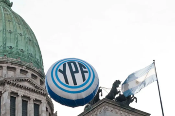 Foto de M�ximo Kirchner present� un proyecto celebrando el fallo de Nueva York en el caso YPF