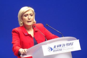 Foto de Marine Le Pen podr� ser candidata tras la rebaja de su condena