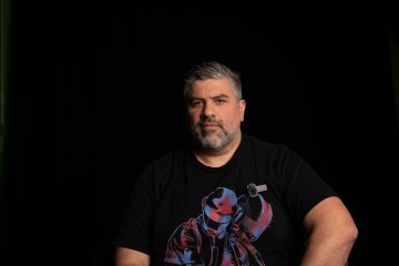 Foto de Leandro Renou: �La novedad de Milei es que avanza sin verguenza en la agenda del poder econ�mico�