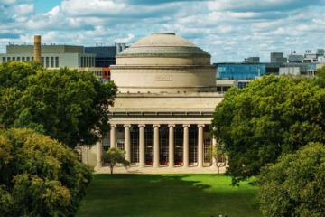 Foto de El Pent�gono intim� a 30 universidades de Estados Unidos a revisar sus v�nculos acad�micos con China