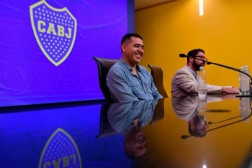 Foto de Riquelme a Macri: "Quiere que Boca sea el primer club privatizado de Argentina y que no se vote más"
