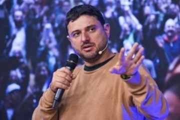 Foto de Grabois critic la decisin de la justicia de que Cristina Kirchner use tobillera y limite sus salidas al balcn