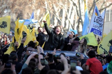 Foto de Milei retoma la campaa electoral con visitas a Santiago del Estero y Tucumn y recorridas bonaerenses
