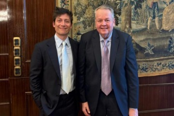 Foto de El asesor de Trump le dio sus bendiciones a Santiago Caputo para intensificar las reformas