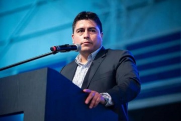 Foto de Crisis en la Provincia de Santa Cruz: Vidal pagó los sueldos en dos tramos y Río Gallegos declaró emergencia económica