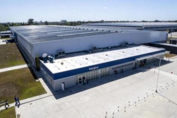 Foto de Whirlpool anunci el cierre de su planta en Pilar y despidi a ms de 200 trabajadores