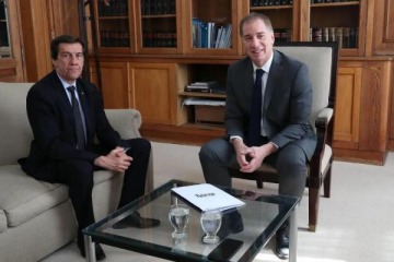 Foto de Santilli se reuni con Sadir en busca de respaldos para el Presupuesto 2026 y las reformas