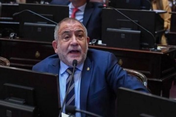 Foto de Luis Juez rompi con el PRO en el Senado y se uni a un interbloque de LLA