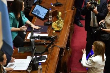 Foto de Reforma laboral: el oficialismo negoció contrarreloj con bloques dialoguistas para tratar la ley en diciembre