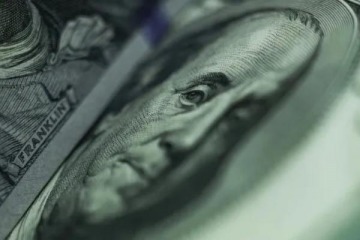 Foto de ¿Qué pasó con el dólar?: marcó un récord tras el anuncio del BCRA y volvió a presionar a los financieros