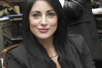 Foto de Lo hizo de nuevo: el ins�lito error de Juliana Santill�n en las redes, al confundir Navidad y Pascuas