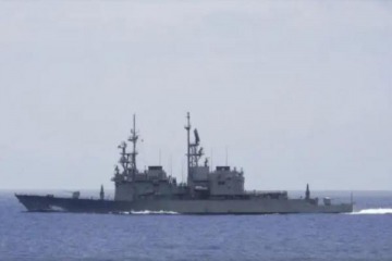 Foto de Tensión: China lanzó maniobras militares con fuego real alrededor de Taiwán como represalia Trump