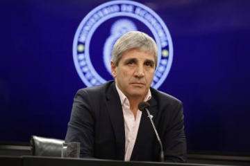 Foto de �Kukitas queridos, ya no psicopatean a nadie�: la defensa de Caputo tras un nuevo endeudamiento