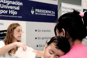 Foto de Del �planes afuera� a blindar la asistencia social: r�cord de subsidios en la era Milei 