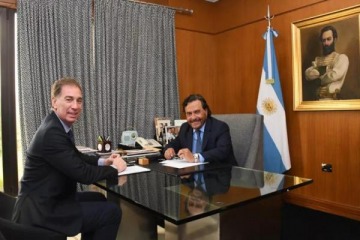 Foto de Santilli visit� Salta y consigui� el respaldo de S�enz para la reforma laboral