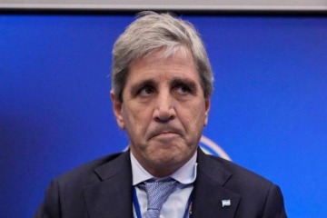 Foto de Econom�a vuelve a patear vencimientos y lanza un nuevo canje de deuda d�lar linked