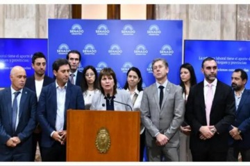 Foto de Bullrich anunci� 28 cambios en la reforma laboral: afuera el cap�tulo de Ganancias, prioridad para pymes y gui�o a la CGT