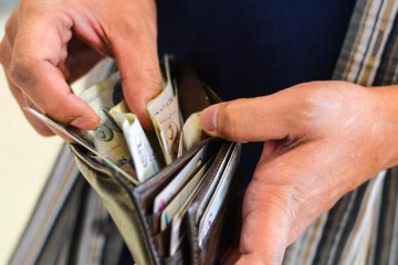 Foto de Desde que gobierna Milei, el poder adquisitivo de trabajadores y jubilados acumula pérdidas millonarias