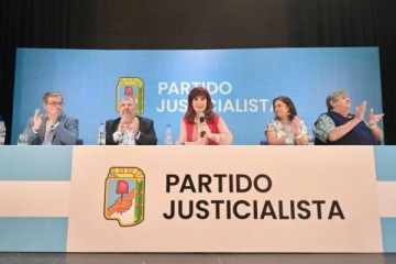 Foto de "Expresan otros intereses": el PJ apunt� contra los dirigentes que apoyaron la reforma laboral