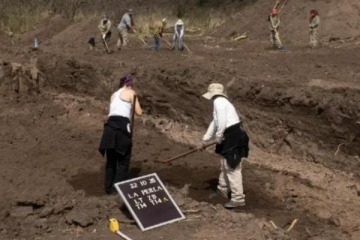 Foto de Hallazgo en el ex centro clandestino La Perla: el juez confirm� que pronto se confirmar�n las identidades de los detenedidos desaparecidos