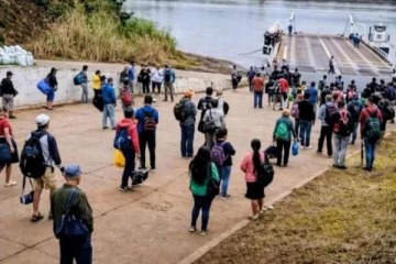 Foto de Los argentinos se van a trabajar en Brasil: con la gesti�n de Milei son 5 veces m�s quienes emigran al pa�s vecino