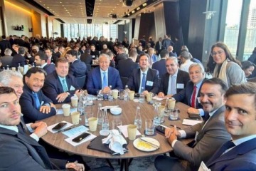 Foto de All inclusive: los gobernadores que viajaron a Nueva York a respaldar el plan econ�mico de Javier Milei