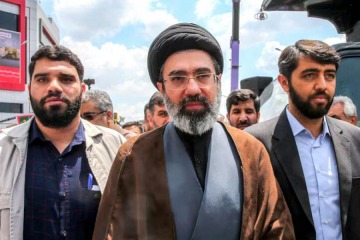 Foto de El nuevo l�der supremo iran� advirti� que "seguir� cerrado" el estrecho de Ormuz: �Vengaremos la sangre"