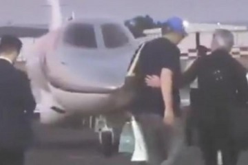 Foto de Procuradur�a abri� una investigaci�n por los suntuosos viajes de Manuel Adorni con su esposa