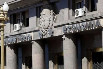 Foto de Más deuda en dólares: el Gobierno salió a buscar financiamiento y sumó otros u$s100 millones