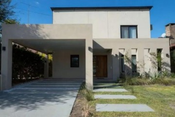 Foto de Esc�ndalo: en cu�nto est� valuada la casa de lujo que le descubrieron a Manuel Adorni en un country de lujo