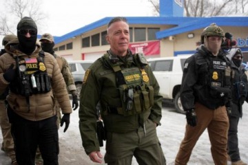 Foto de El jefe de la Patrulla Fronteriza responsable por la muerte de dos civiles en Minneapolis se retira a fin de marzo