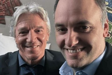 Foto de El esc�ndalo sigue salpicando al Gobieno: el vuelo privado de Adorni a Punta del Este lo pag� la productora de su amigo