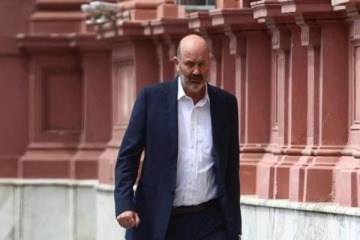 Foto de Sturzenegger desminti� el masivo cierre de empresas durante la gesti�n Milei, pero datos oficiales evidencian la mentira