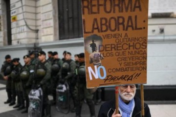 Foto de La disputa por la reforma laboral cambia de cancha: la Justicia Federal desplaza el caso del fuero laboral