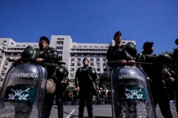 Foto de Por primera vez, las cinco fuerzas federales se movilizan juntas por la crisis salarial del sector
