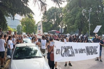 Foto de Trabajadores del sector nuclear se movilizan contra el ajuste y el vaciamiento de la CNEA