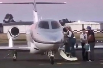 Foto de Adorni bajo la lupa de la Justicia: investigan al menos 19 viajes y movimientos financieros