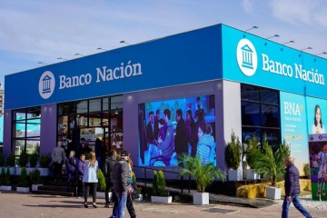 Foto de El Banco Naci�n reparti� casi el doble de pauta mientras daba cr�ditos VIP a funcionarios libertarios