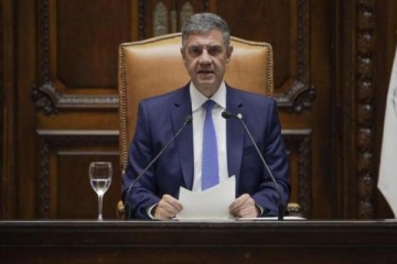 Foto de Jorge Macri firm� un decreto para que los porte�os tengan "prioridad" frente a los bonaerenses en los servicios p�blicos de CABA