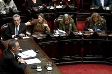 Foto de Los puntos donde Adorni hizo agua en el Congreso ante las dudas sobre su patrimonio
