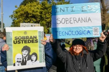 Foto de Desmantelamiento del INTI: el Gobierno denunciar� a trabajadores por "retenci�n forzada" de autoridades 