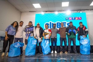 Foto de Juli�n �lvarez lanz� la edici�n 2026 del programa Clubes en Marcha: "El deporte es contenci�n y formaci�n en valores"