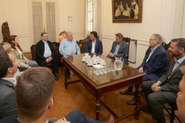 Foto de Crisis social: tras la reuni�n de intendentes con la Iglesia, ya se puso en marcha la mesa del di�logo