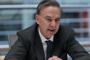 Foto de Pichetto se acerca otra vez a Cristina y present� con el kirchnerismo una ley para frenar el derrumbe pyme