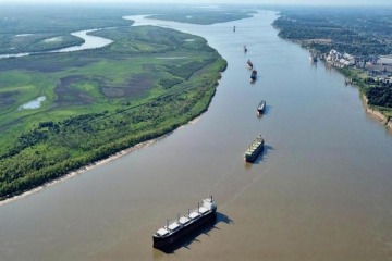 Foto de Hidrov�a: Uni�n por la Patria denunci� anomal�as en la licitaci�n y pidi� frenarla