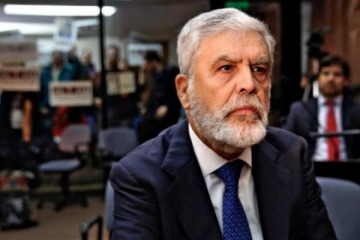 Foto de Le otorgaron la prisi�n domiciliaria a Julio De Vido luego del rechazo del Tribunal Oral Federal