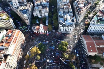 Foto de "203 d�as sin aplicar la Ley": qu� dice el documento le�do en Plaza de Mayo durante la cuarta Marcha Federal Universitaria